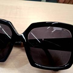 색안경 de soleils, iLost를 사용하여 IKEA Avignon에 보고됨