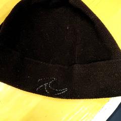 Gorro Noir adultes, segons ha informat IKEA Lille mitjançant iLost