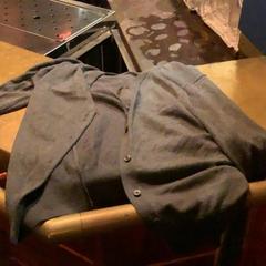 Vestje Grijs, H&M, zoals gemeld door Café Leentje met iLost