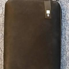 Laptop burkolat Zwart, amint azt EBS OV Poeldijk az iLost segítségével jelentette.