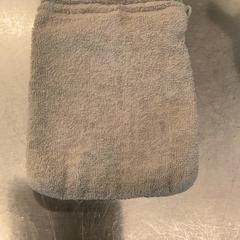 Tuch, gemeldet von MEININGER Hotel Leipzig Hauptbahnhof über iLost