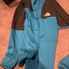 ジャケット がiLostで Van der Valk Hotel Haarlem によって報告されました