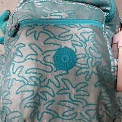 Hátizsák, amint azt Regio Antwerpen - Brussel az iLost segítségével jelentette.