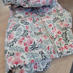 아동용 재킷 enfa, iLost를 사용하여 IKEA Metz에 보고됨