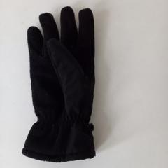 Zwarte handschoen がiLostに報告されました