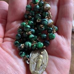 Green rosary beads, iLost-i jakinarazi zaion moduan