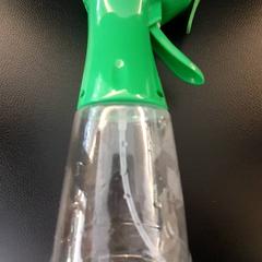 Ventilator Groene Handventielator met waterspray, as reported by DierenPark Amersfoort using iLost
