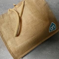 Sac - Draagtas Lichtbruin Jute, a été signalé par Regio Oost-Vlaanderen utilisant iLost