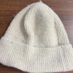 Kapelusz, zgłoszono przez Pathé Leeuwarden przy użyciu iLost