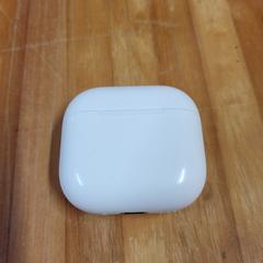 Earpods, como reportado por Bolognalaan 101 utilizando o iLost