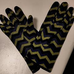 Handskar blauw, groen, zwart, rapporterat av Koninklijk Theater Carré med iLost