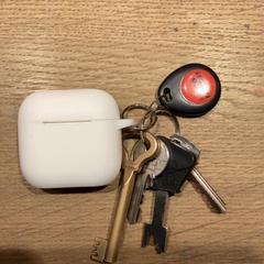 Kulcs Keys, amint azt MEININGER Hotel Amsterdam City West az iLost segítségével jelentette.