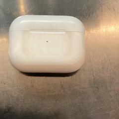 Auriculars, segons ha informat MEININGER Hotel Leipzig Hauptbahnhof mitjançant iLost