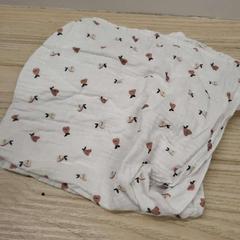 Babyteppe, som rapportert av IKEA Liège ved bruk av iLost