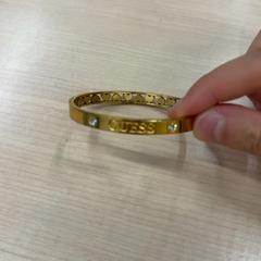 Pulsera Goud Guess, ha sido reportado por IKEA Eindhoven con iLost