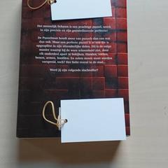 Irodalom - boek, amint azt Regio Antwerpen - Brussel az iLost segítségével jelentette.