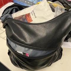 Taška, jak nahlášeno Gemeente Arnhem pomocí iLost