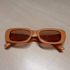 Sunglasses, as reported by Arriva Oost-Brabant using iLost