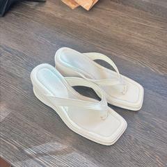 Sko witte schoenen, som rapportert av WestCord Hotel Eindhoven ved bruk av iLost