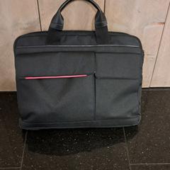 Laptop tas がiLostで Pouw Vervoer によって報告されました