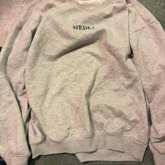 Sweater Grey, as reported by KABUL à GoGo / Teatro using iLost