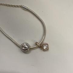 アクセサリー がiLostで IKEA鶴浜 によって報告されました