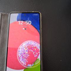 Mobiele telefoon met dblauw hoesje がiLostに報告されました