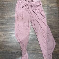 Pantalon, a été signalé par Van der Valk Hotel Veenendaal utilisant iLost