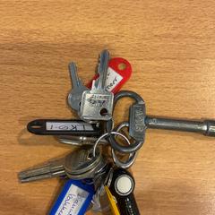 Llaves, ha sido reportado por Gemeente Amsterdam con iLost