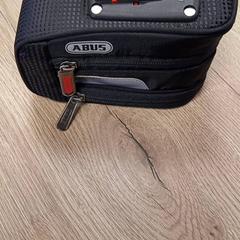 Bolsa, ha sido reportado por Van der Valk Hotel Sneek con iLost