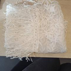 شال wit kant، كما تم الإبلاغ عنه بواسطة Centraal magazijn عبر iLost