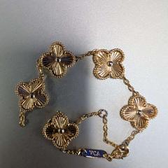 ブレスレット がiLostで TCR Tours によって報告されました