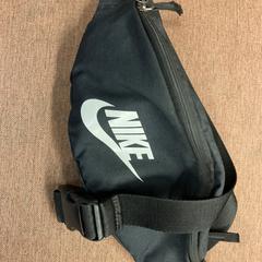 Tasje, iLost를 사용하여 Pathé Schouwburgplein에 보고됨