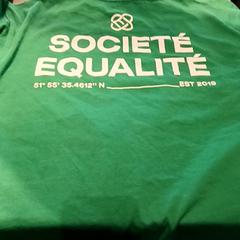 Tričko T-Shirt Equalite Groen, jak nahlášeno Van der Valk Hotel Vianen pomocí iLost
