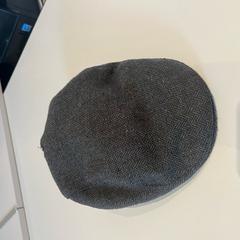 Pet/Hoofddeksel, rapporterat av Groninger Museum med iLost