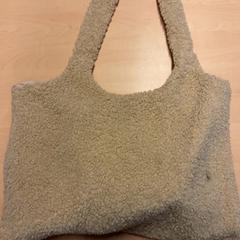 Borsa tote, come riportato da RET utilizzando iLost