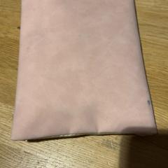 İLost kullanarak Designer Outlet Roermond tarafından bildirildiği gibi Çanta