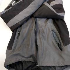 Kleding Jas, zoals gemeld door Regio West-Vlaanderen met iLost