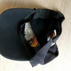 Kleding - pet, jak nahlášeno Centraal magazijn pomocí iLost
