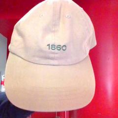 Casquette BEIGE CAP, as reported by MEININGER Hotel Roma Termini using iLost