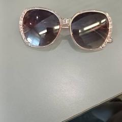 Sunglasses, as reported by Qbuzz GD Groningen HS using iLost