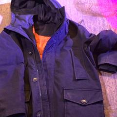 Txamarra Zwart, gisa salatu by De Heeren van Aemstel iLost erabiliz