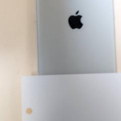 Smartfon, zgłoszono przez Regio Antwerpen - Brussel przy użyciu iLost