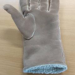 Klær Handschoen, som rapportert av Regio West-Vlaanderen ved bruk av iLost