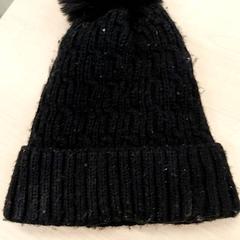 Beanie, som rapportert av IKEA Marseille - Vitrolles ved bruk av iLost