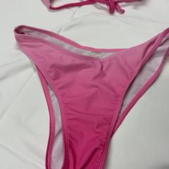 Spodná bielizeň, ako bolo nahlásené Grand Hotel Amrâth Amsterdam pomocou iLost