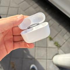 Airpods doosje, gerapporteerd met iLost