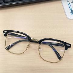 Bicchieri, come riportato da IKEA Orléans - Ardon utilizzando iLost