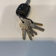 Kľúče, ako bolo nahlásené Gemeente Amsterdam - Bureau Gevonden Voorwerpen pomocou iLost