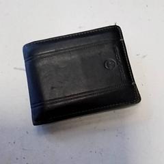 財布 がiLostで Hermes Eindhoven によって報告されました